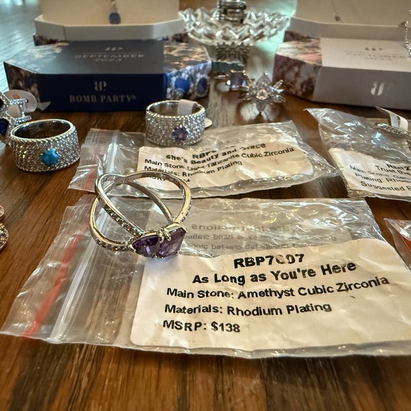 Bomb Party Ring & Necklace Lot - Picture 6 of 9